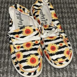 Bundle slip on shoes